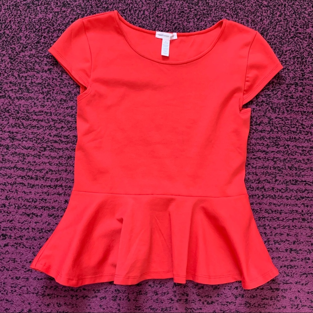 Red Top - Picture 4 of 6